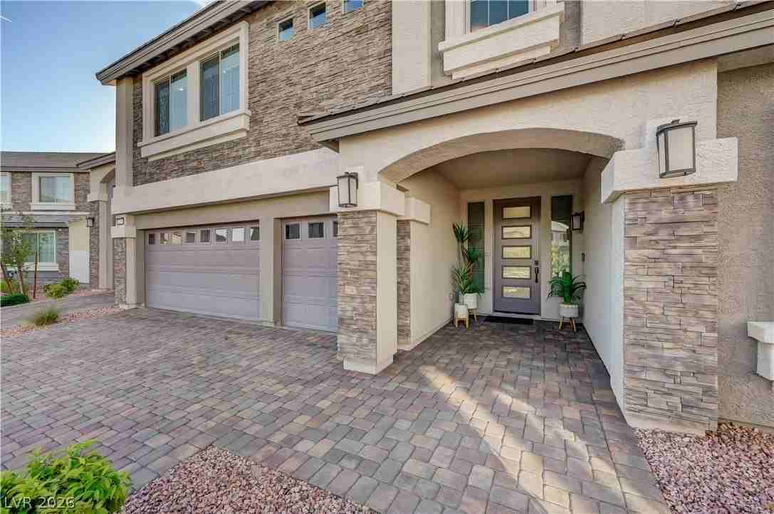 6780 Stella Rosa Ct - Photo 4 of 50