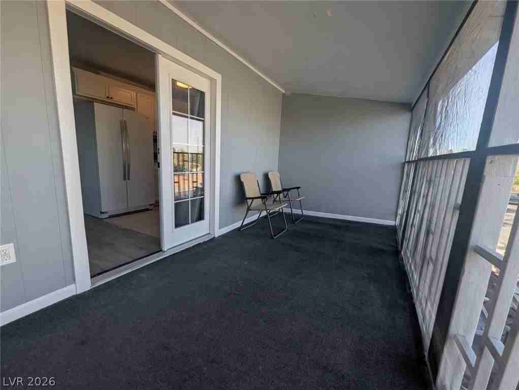 5808 Evergreen Ave - Photo 5 of 13