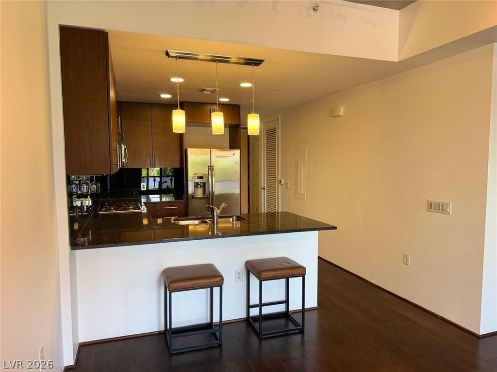 353 E Bonneville Ave #275