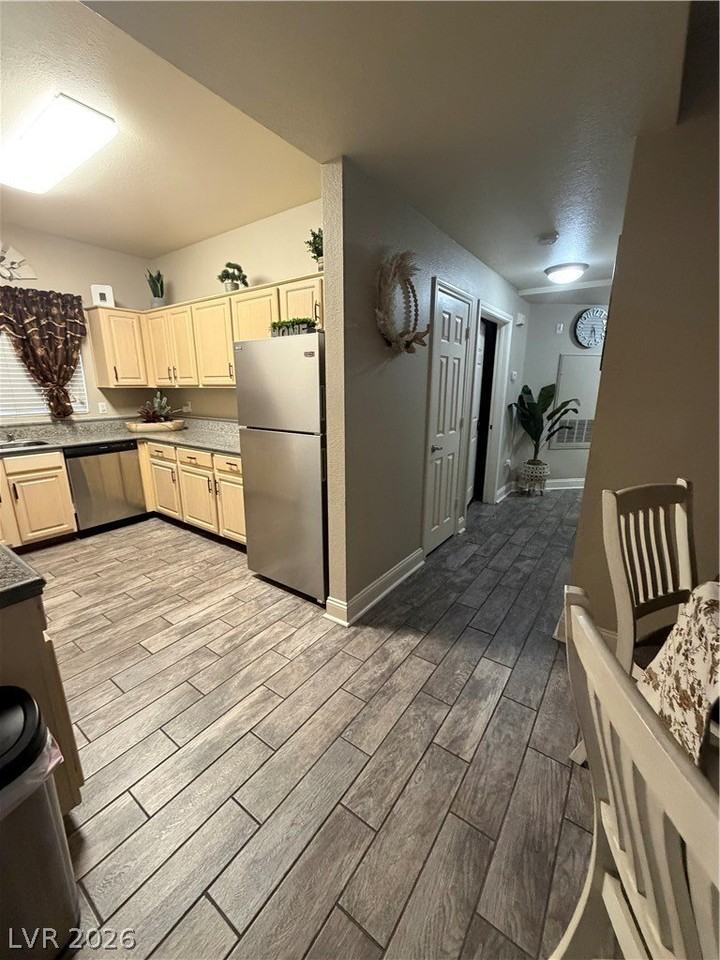 5250 S Rainbow Blvd #1135 - Photo 3 of 27