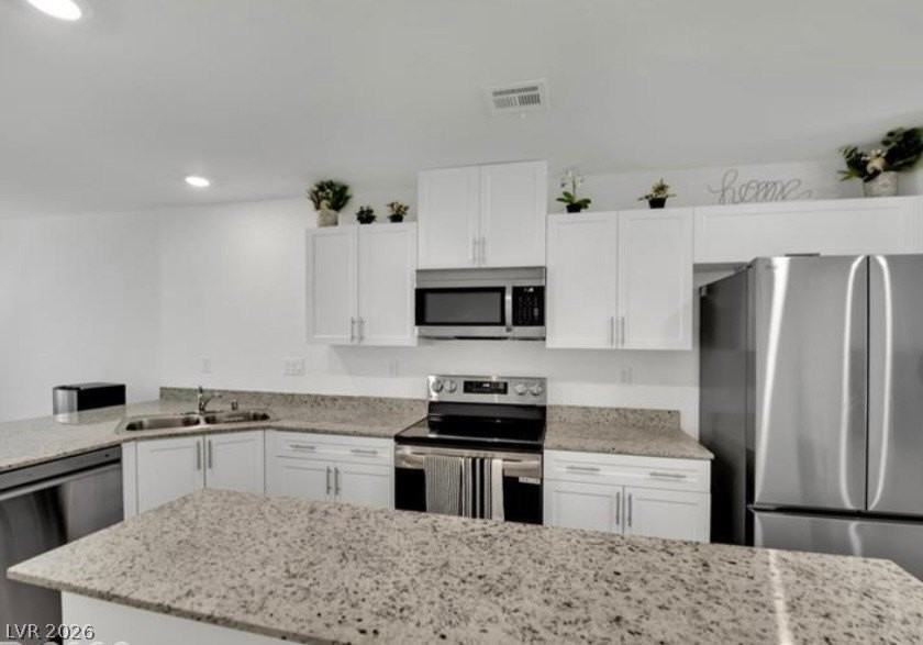 5641 Fathom Blue St - Photo 6 of 37