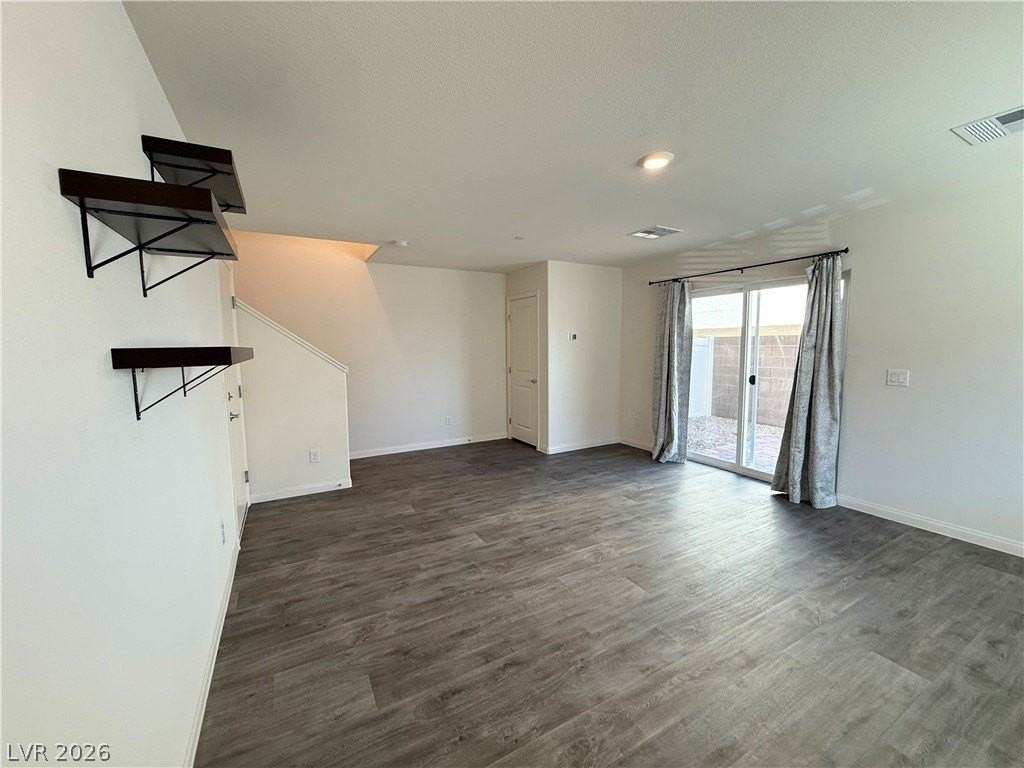 3720 Brilliant Sunset St - Photo 3 of 36