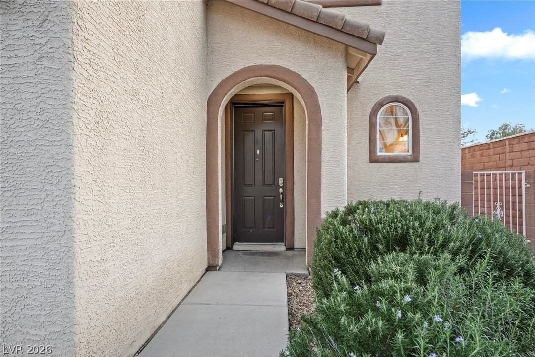 8649 Abbey Dell Ave - Photo 3 of 34