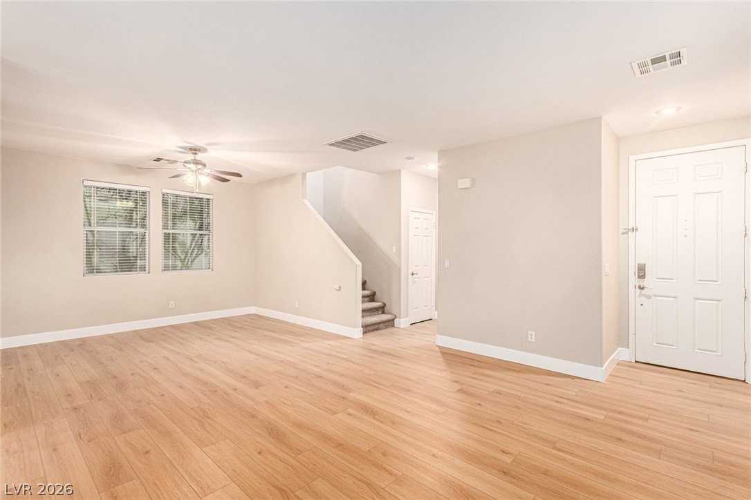 11209 Salentino Ave - Photo 7 of 35