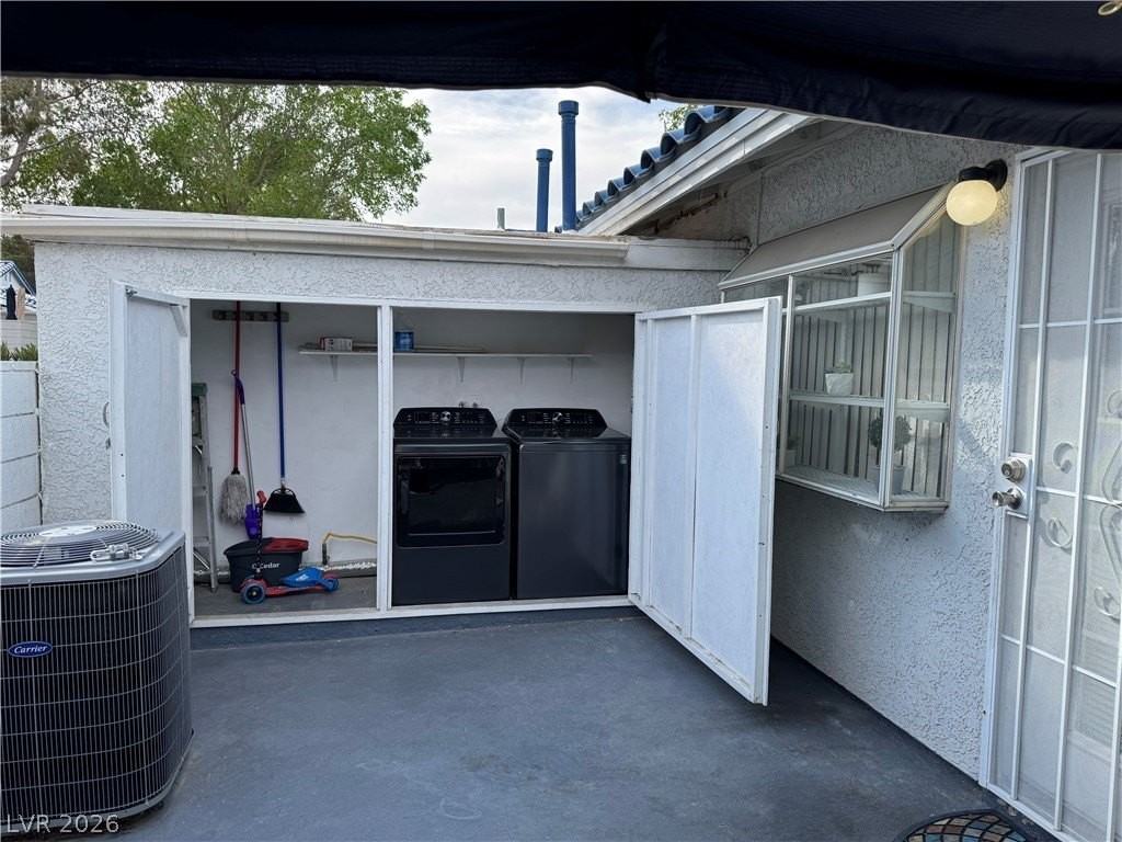 2137 Petersham Ct #D - Photo 4 of 4