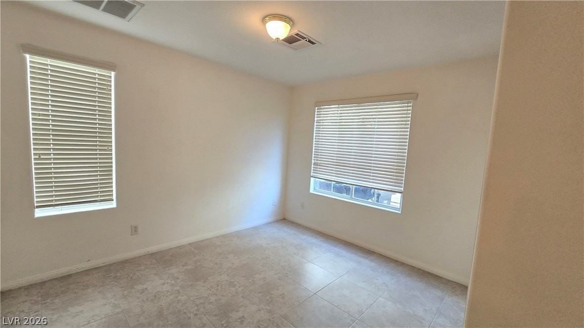 8920 James Carl Ct - Photo 5 of 29