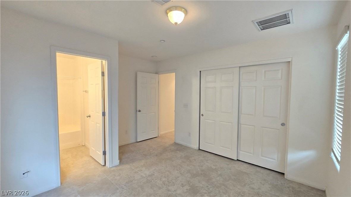 8920 James Carl Ct - Photo 6 of 29