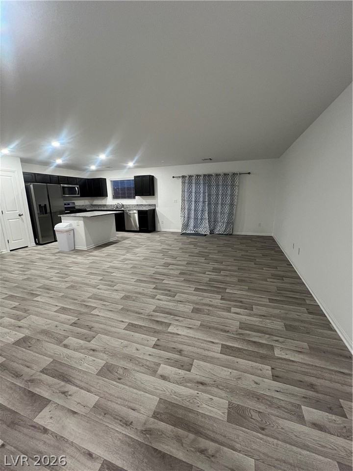 7668 Loftwood Ave - Photo 2 of 39