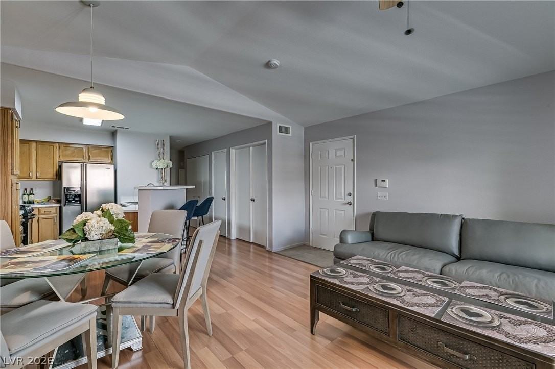5415 W Harmon Ave #2114 - Photo 3 of 17