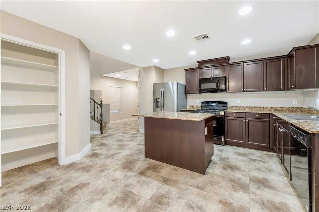 7853 Askew Pl - Photo 5 of 30