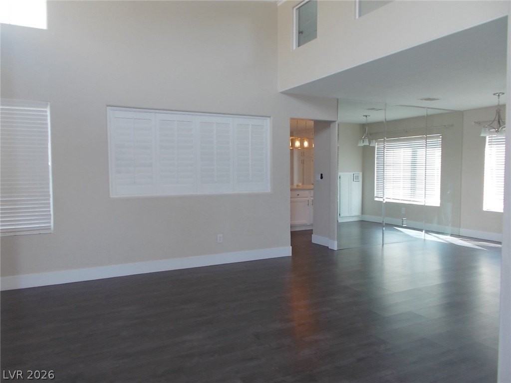 9027 Edgeworth Pl - Photo 2 of 31