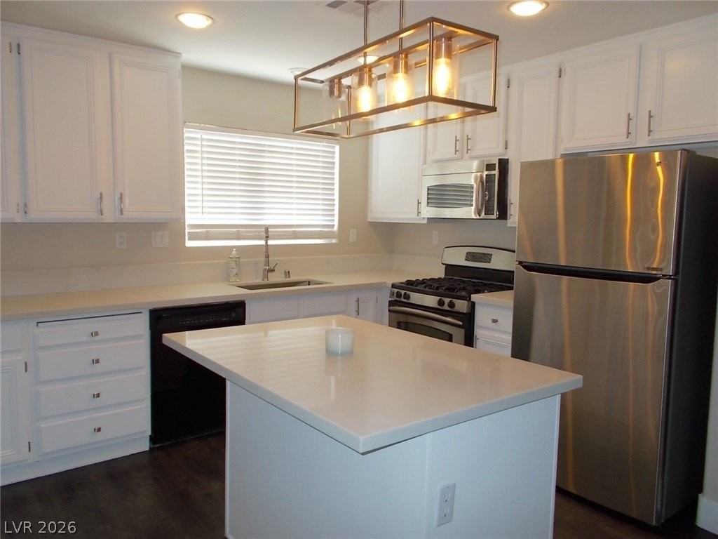 9027 Edgeworth Pl - Photo 7 of 31