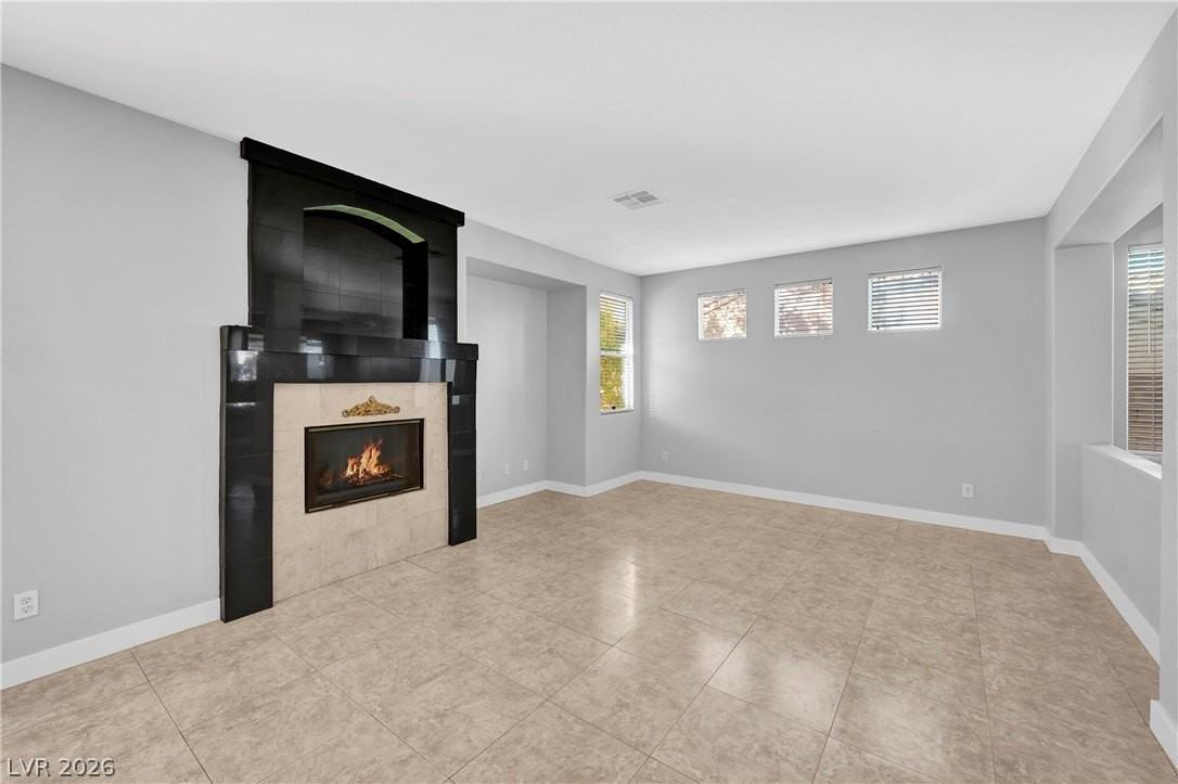 1009 Black Olive St - Photo 7 of 33
