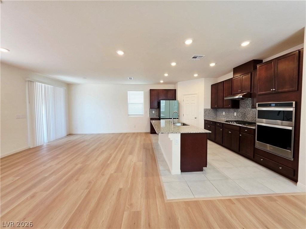 5735 Holbeche St - Photo 2 of 24
