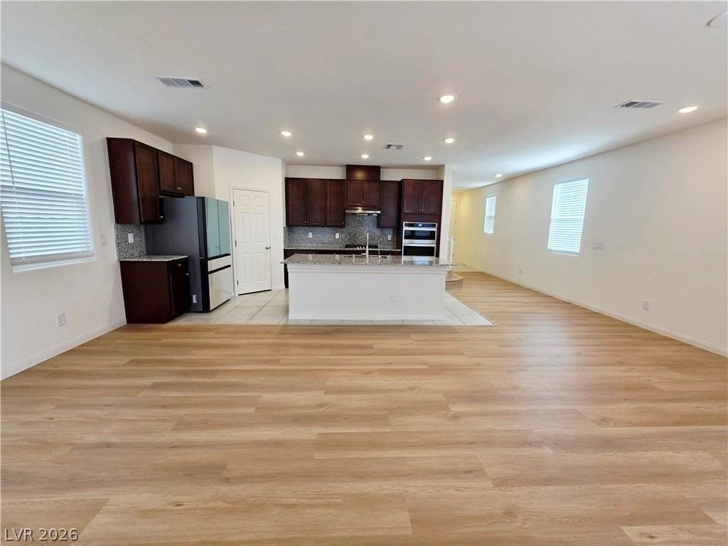 5735 Holbeche St - Photo 3 of 24