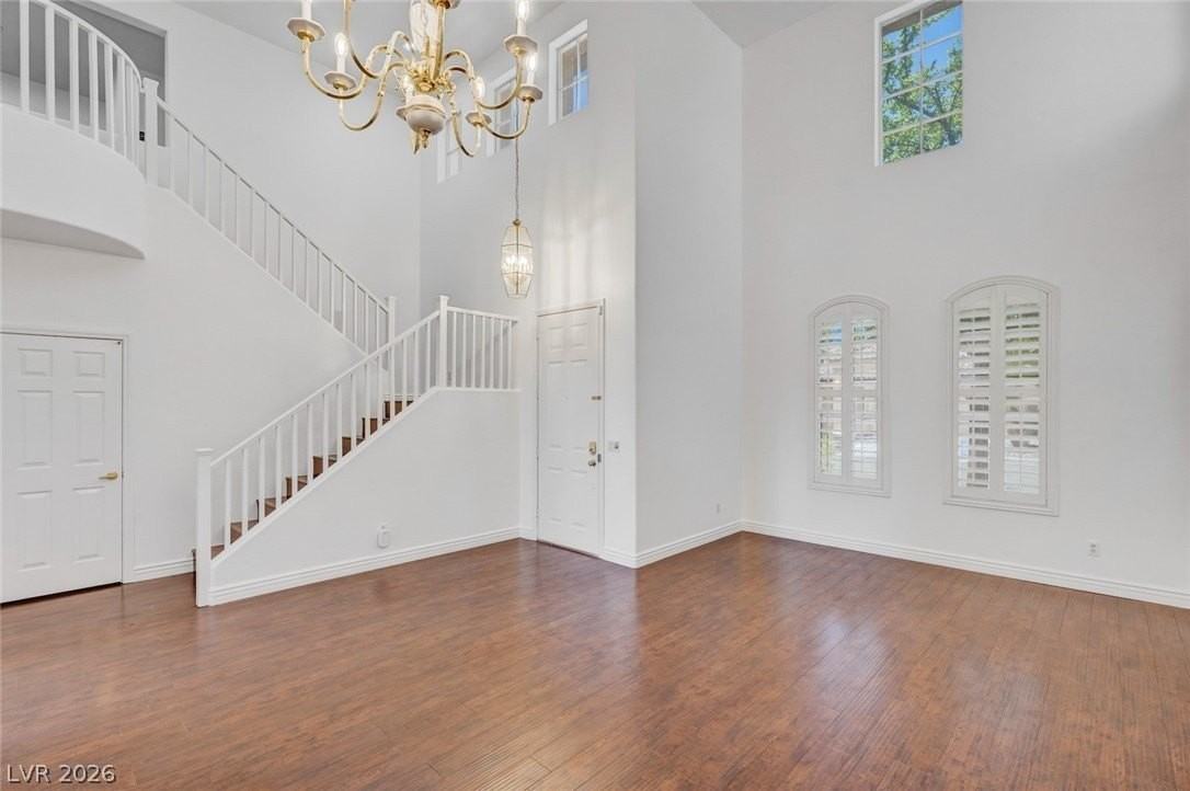 3034 Carbondale St - Photo 4 of 50