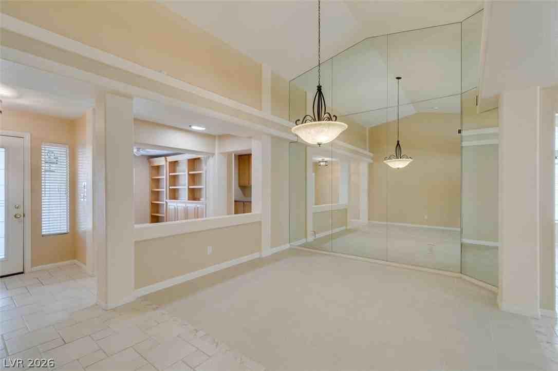 7421 Enchanted Hills Ct - Photo 7 of 50