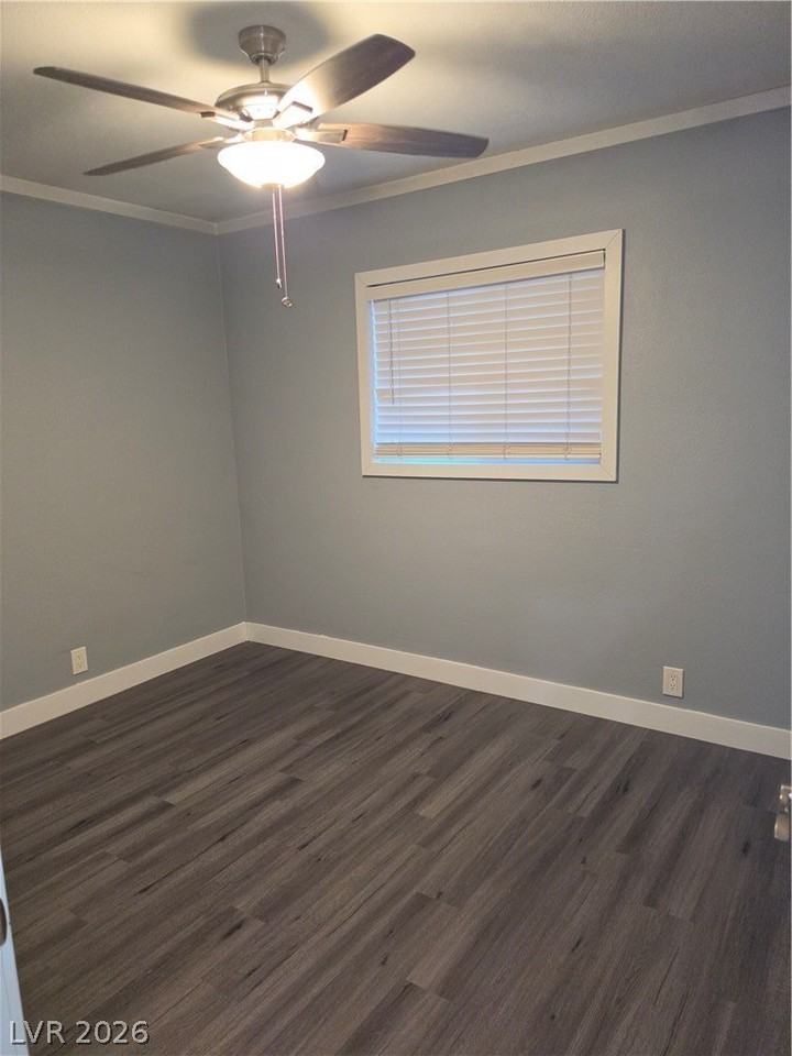 4952 E Harmon Ave - Photo 5 of 10