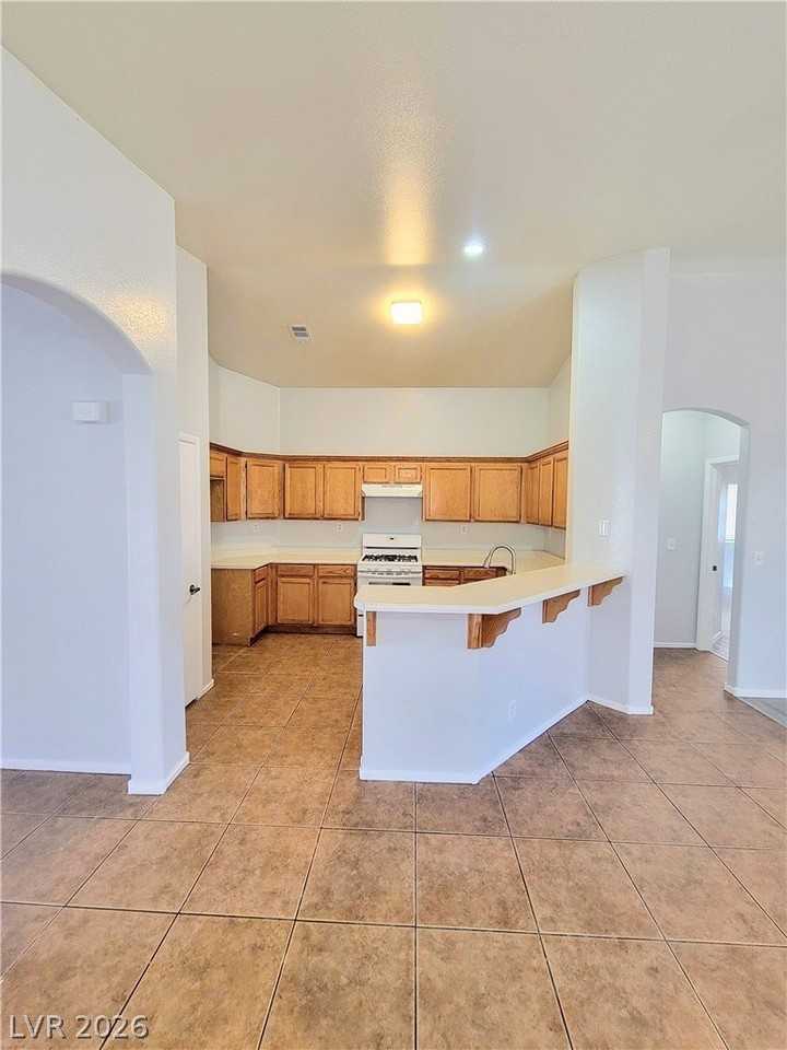 5914 Springmist St - Photo 2 of 42
