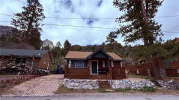 featured image of 4518 Yellow Pine Ave