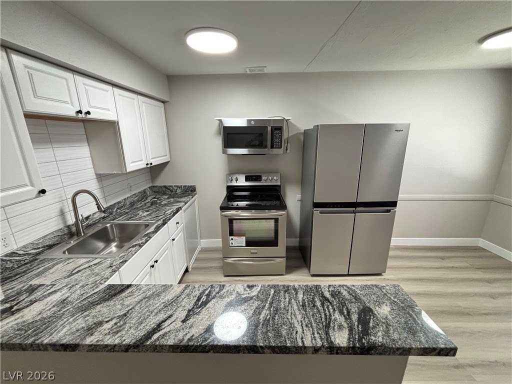 239 W Philadelphia Ave #5 - Photo 7 of 16