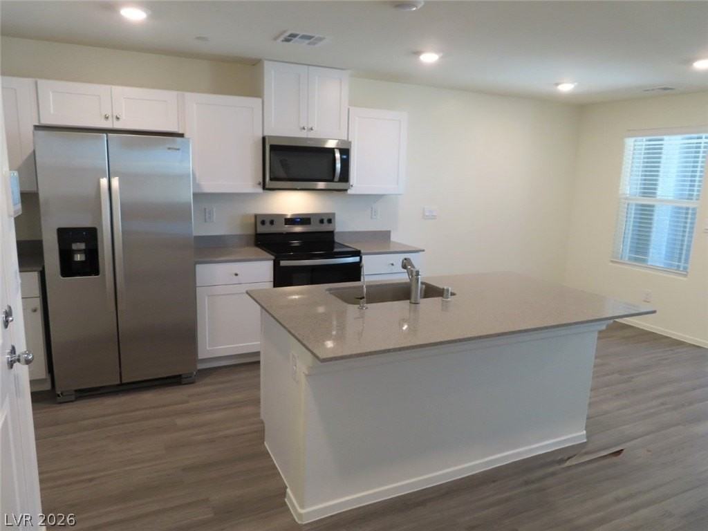 1901 Nydia Vista St - Photo 5 of 40