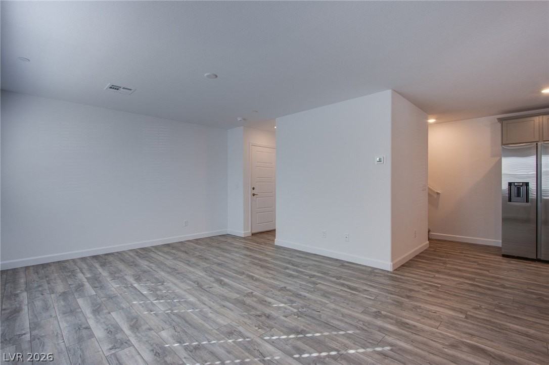 843 Watford Pl - Photo 7 of 34