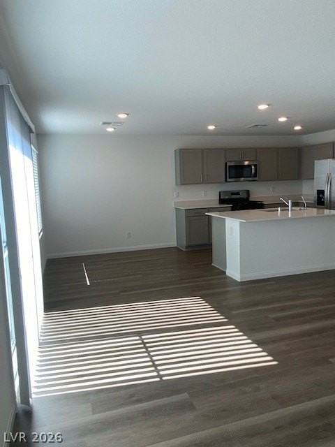 10370 Ricordi St - Photo 3 of 40