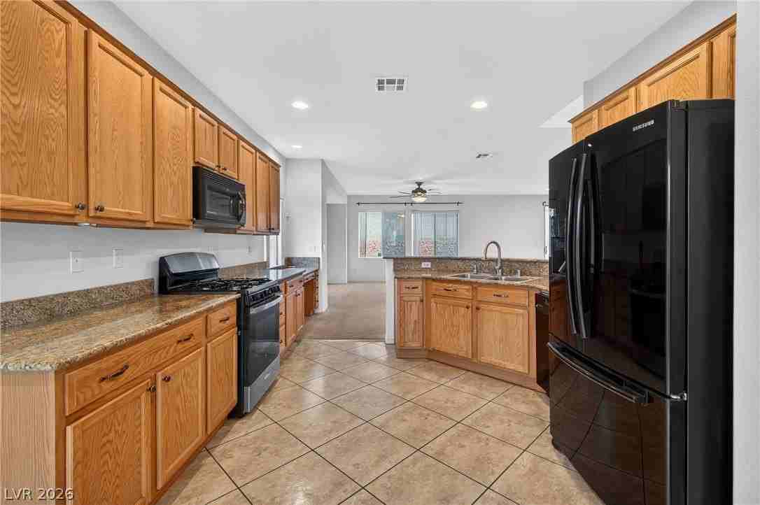 1704 Patrick Thomas Ct - Photo 6 of 42