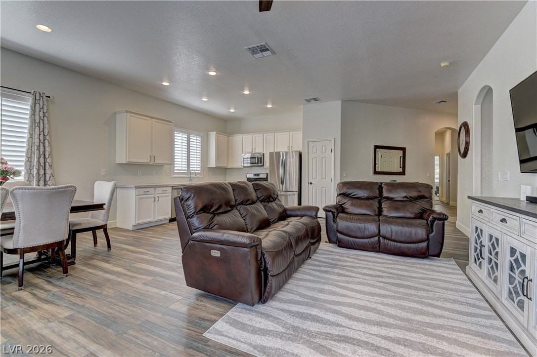 4840 Graziano Ave - Photo 7 of 26