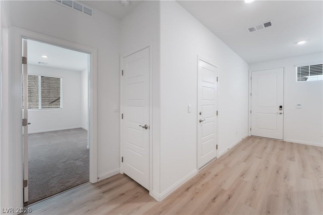 6217 Seastrand St - Photo 5 of 40