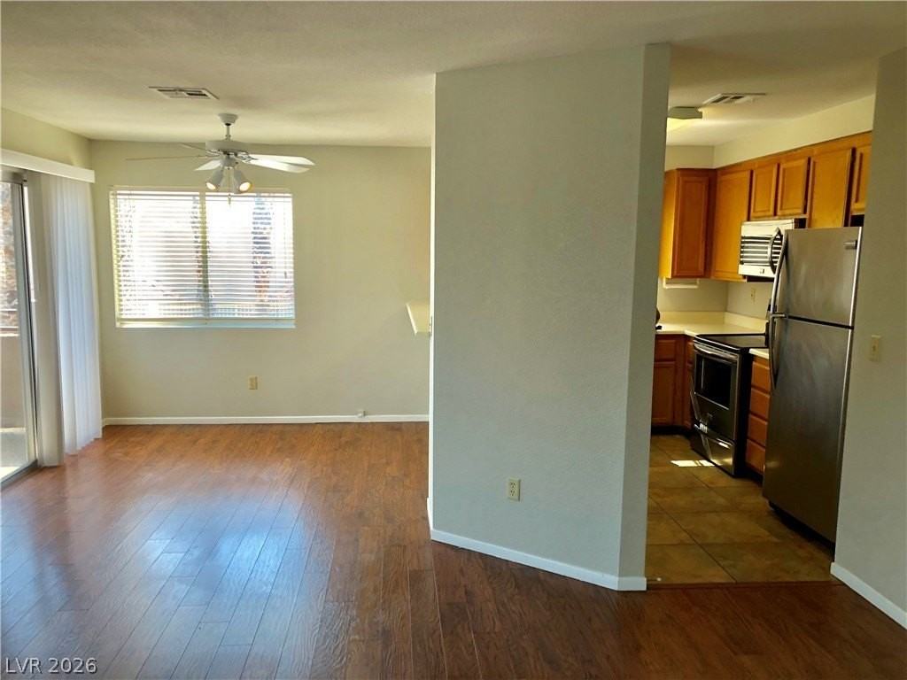 6863 Tamarus St #201 - Photo 4 of 14
