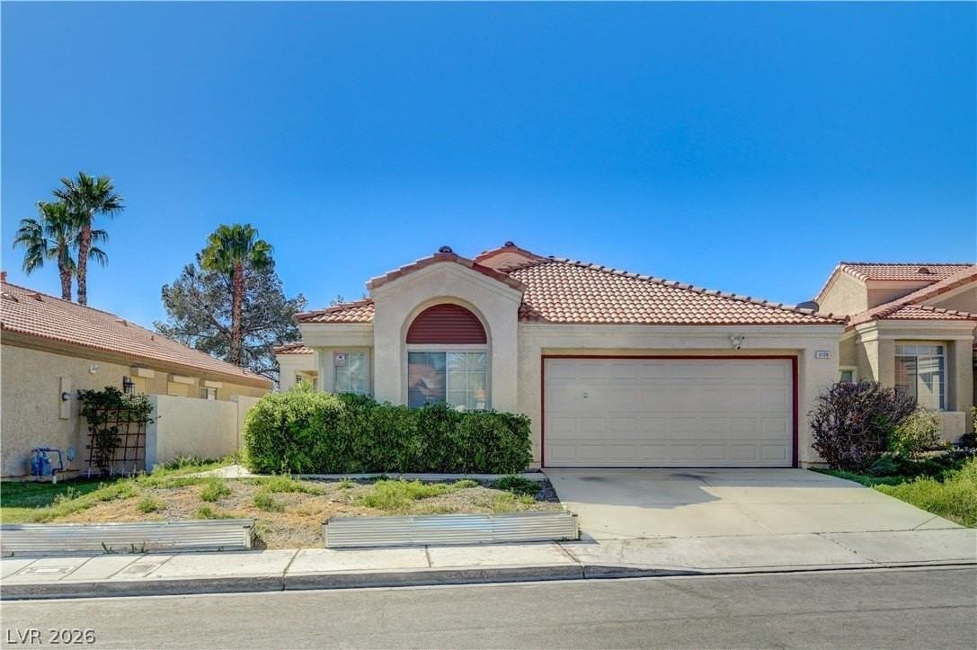 9709 Horizon Hills Dr - Photo 2 of 42