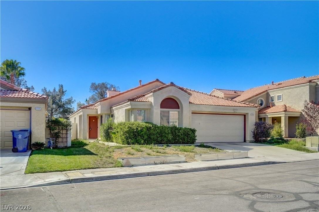 9709 Horizon Hills Dr - Photo 3 of 42