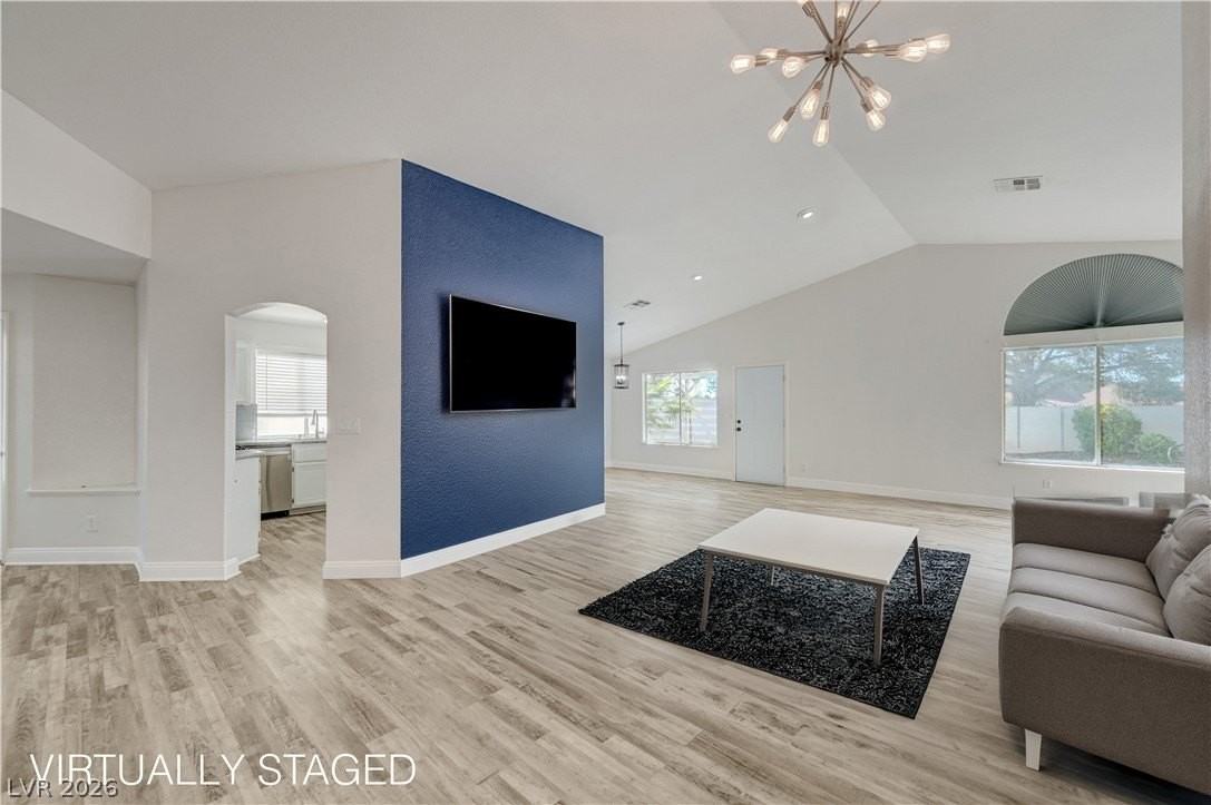 9709 Horizon Hills Dr - Photo 5 of 42