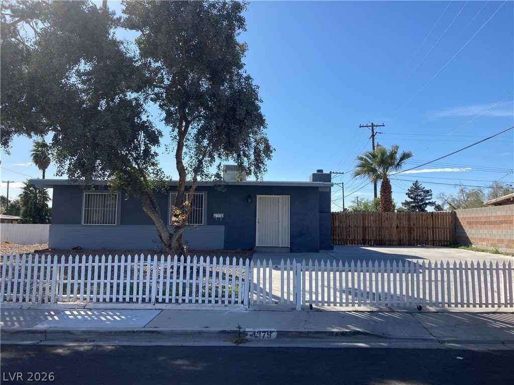 4379 Hilldale Ave - Photo 2 of 30