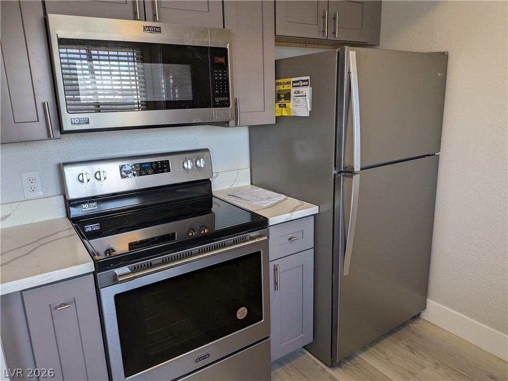 4379 Hilldale Ave - Photo 6 of 30