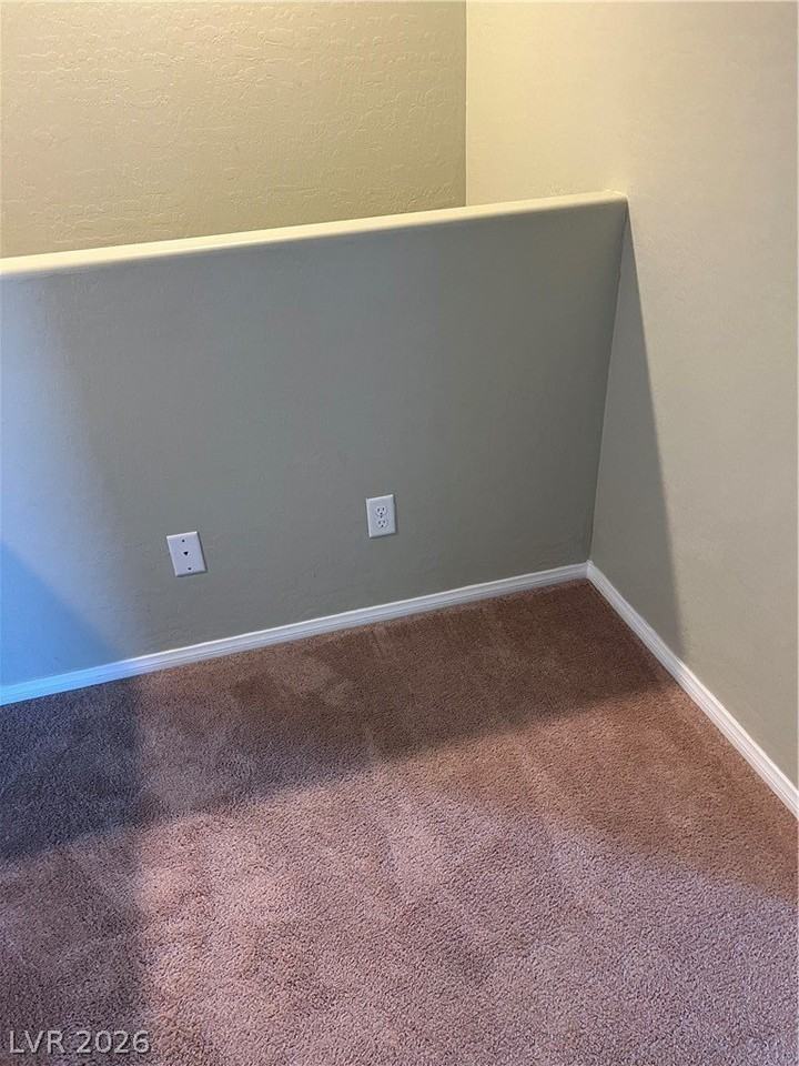 9036 Modern Ct - Photo 3 of 29