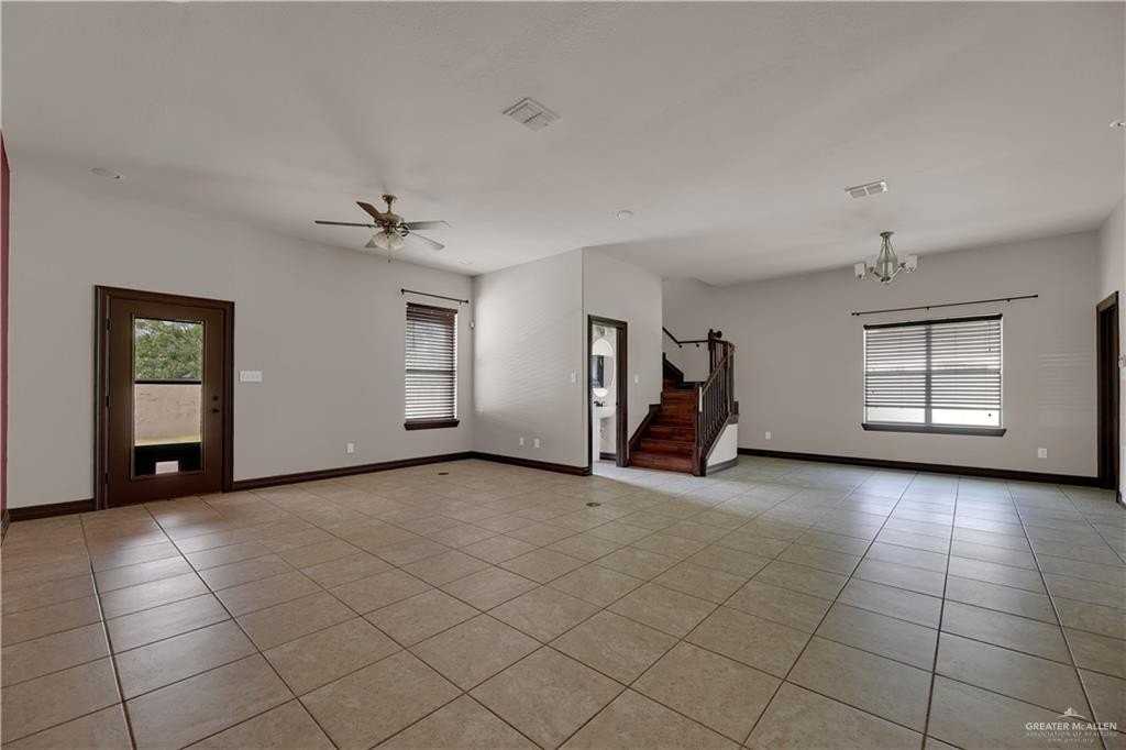 1804 Majella St - Photo 4 of 24