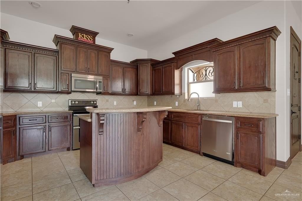 1804 Majella St - Photo 6 of 24