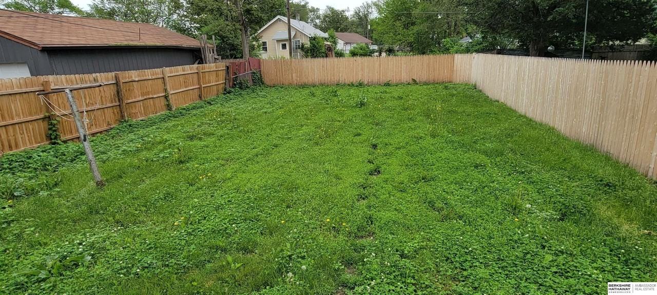 4717 N 18th St - Photo 2 of 13