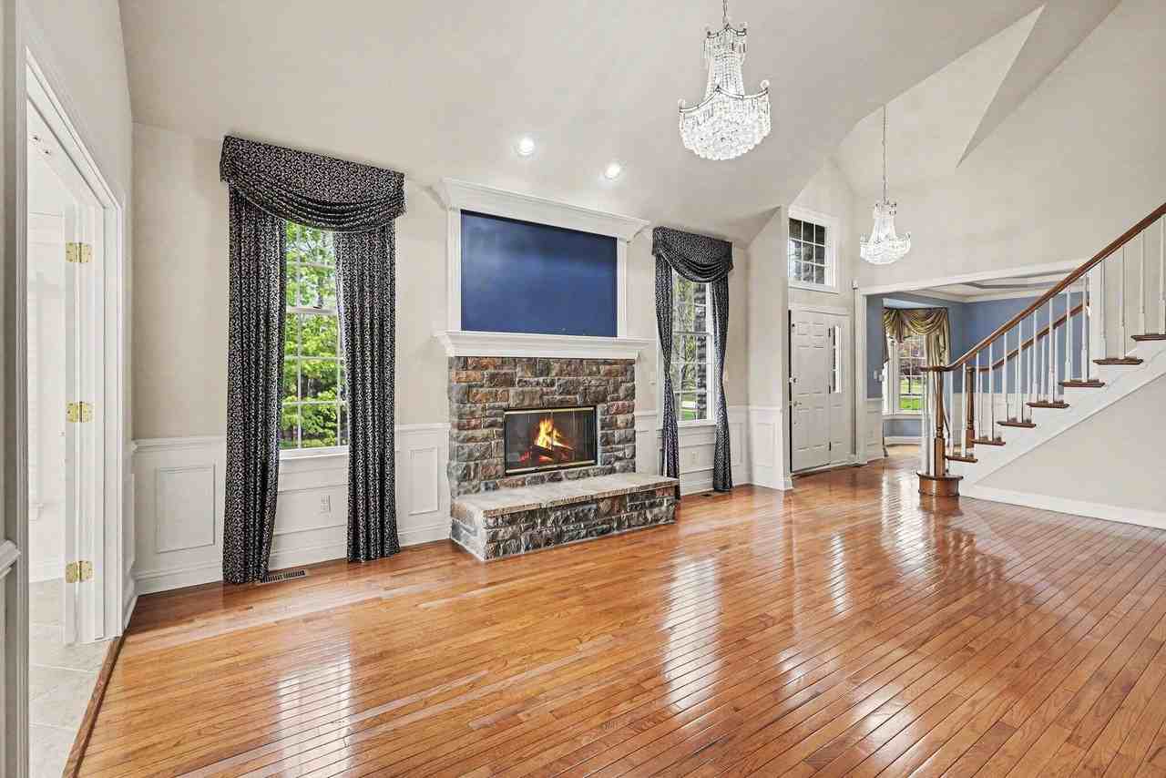 24829 Reeds Pointe Dr - Photo 5 of 50