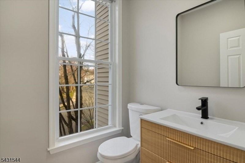145 Arrowgate Dr - Photo 6 of 26