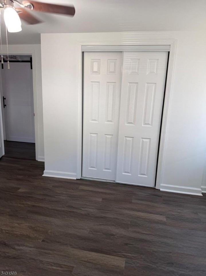 122 Beech St - Photo 7 of 8