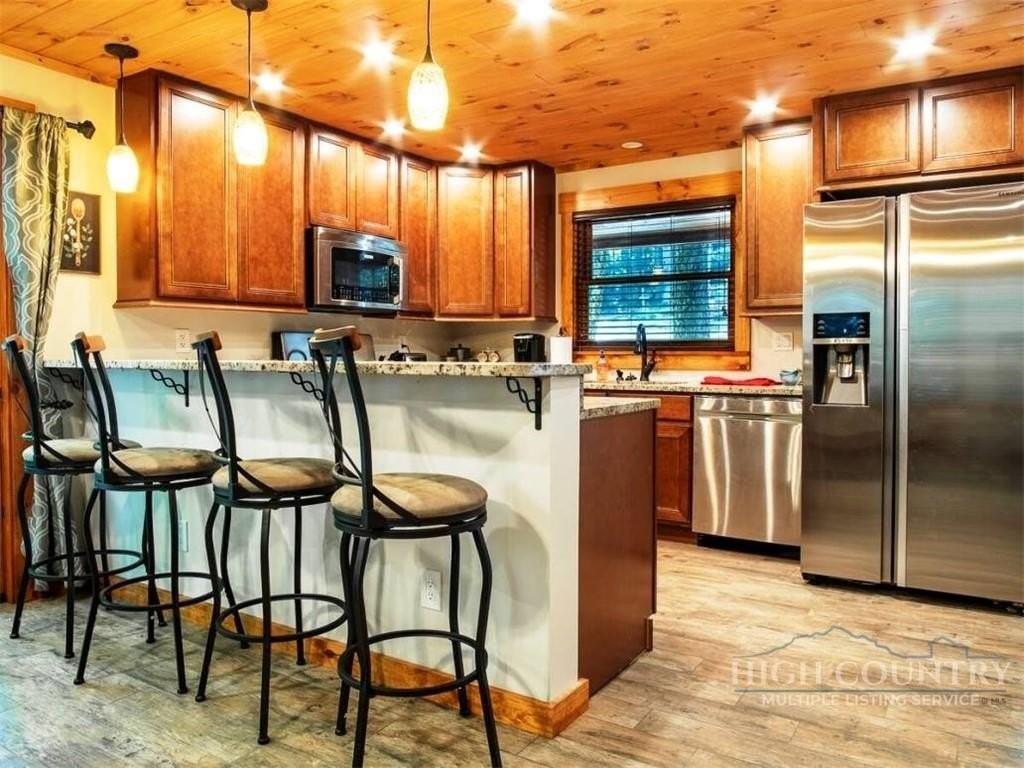 213 Rhododendron Dr - Photo 5 of 29