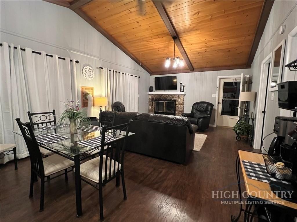 1424 Bald Mountain Rd - Photo 5 of 15