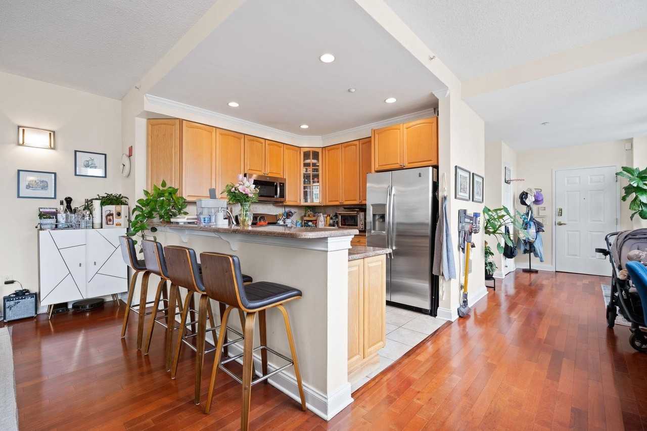 311 Washington St #10A - Photo 4 of 19