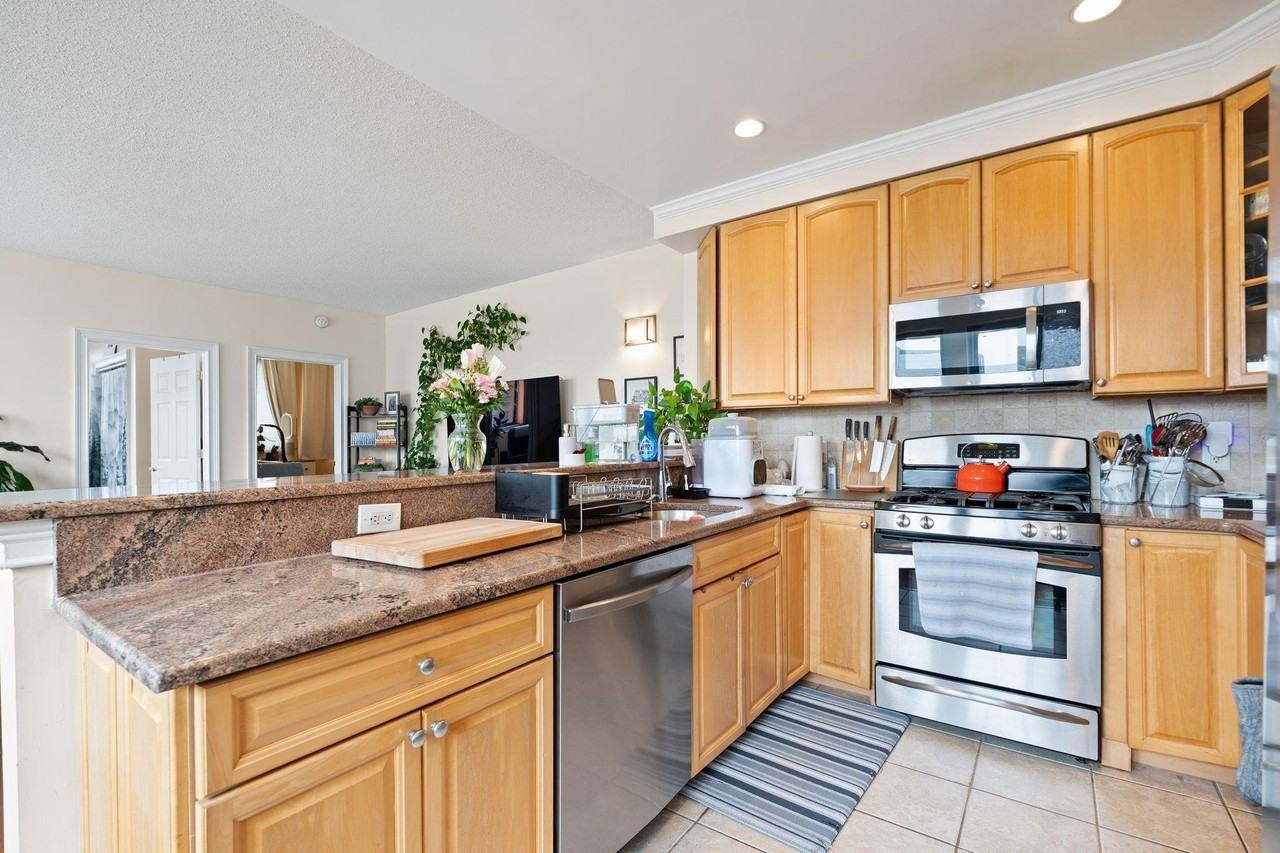 311 Washington St #10A - Photo 5 of 19