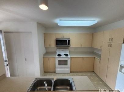 95-1143 Koolani Dr #107 - Photo 7 of 15