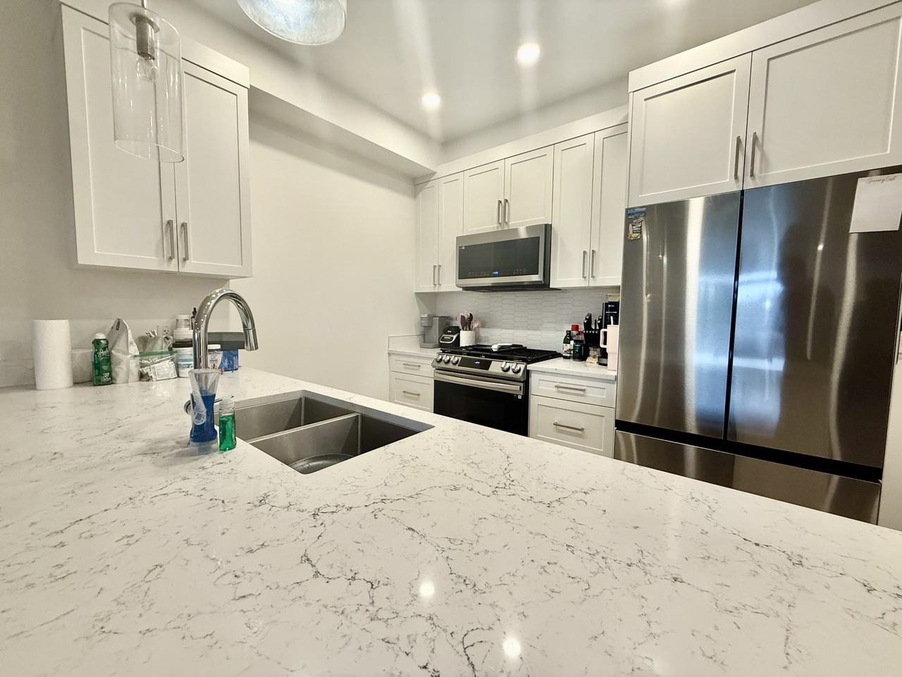 22633 Selkirk Ave #207 - Photo 4 of 9